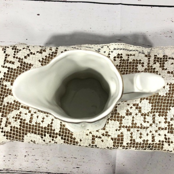 Raj Calif Porcelain Pitcher Signed Day Lily - Picture 5 of 9